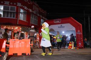 BIB: 
                            <button type="button" onclick="openModal(26262936)" class="btn btn-primary btn-sm float-right btn-popup" data-toggle="modal" data-target=".modal-high-quality">
                        <i class="fas fa-shopping-cart"></i> Add to Cart
                    </button>
                                            <button type="button" onclick="isThisMe(26262936, true)" class="btn btn-success btn-sm float-right btn-popup btn-isme hidden" data-toggle="tooltip" data-placement="bottom" title="นี่คือรูปของคุณใช่ไหม คลิกที่นี่เพื่อเอาเข้าอัลบั้ม">
                        <i class="fas fa-plus"></i> Add to album
                    </button>
                    <button type="button" onclick="isThisMe(26262936, false)" class="btn btn-warning btn-sm float-right btn-popup btn-isnotme hidden">
                        <i class="fas fa-ban"></i> Remove from album
                    </button>